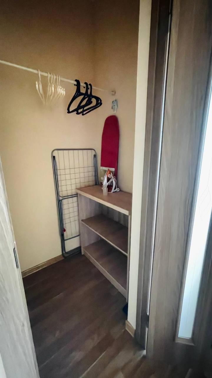 затишна красива квартира-студія в новобудові з балконом Apartment *